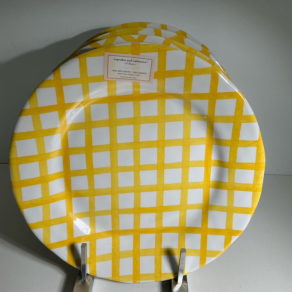 MELAMINE White & Yellow White Plaid  11" Dinner Plates Set 4 New